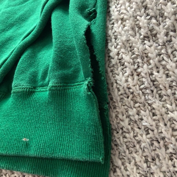 🔆Moving Sale 20% Off 🔆Green Pull Over - Picture 4 of 8
